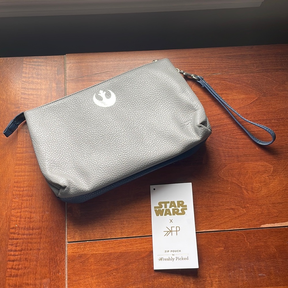 NWT freshly picked Star Wars wristlet- The Resistance